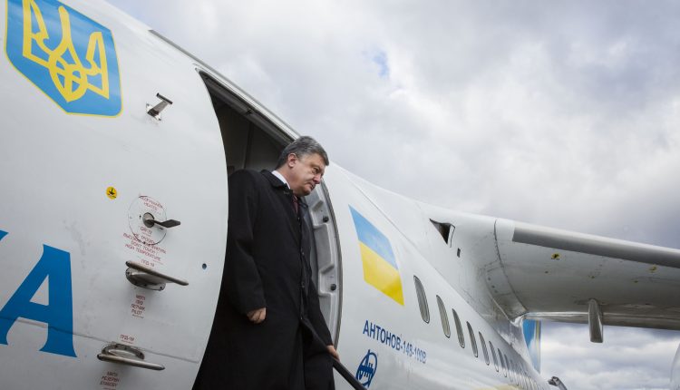 “Украина” получит 35 млн от полетов Порошенко и других делегатов