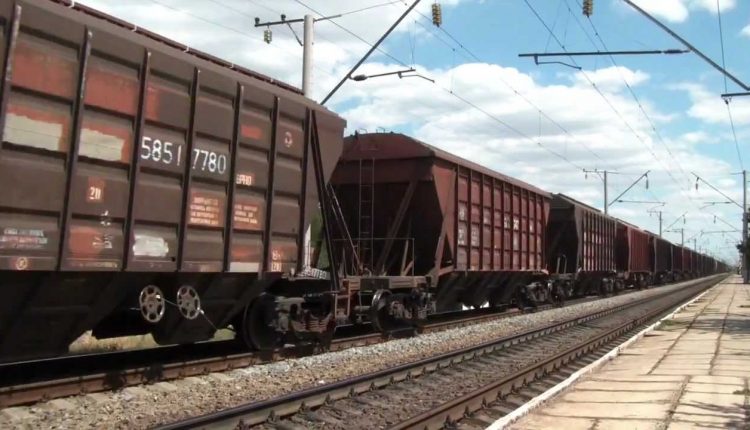 У Бальчуна обещают увеличить число поездов в город Ахметова
