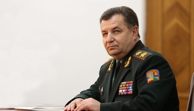 Министр обороны Полторак за месяц заработал более 46 тысяч