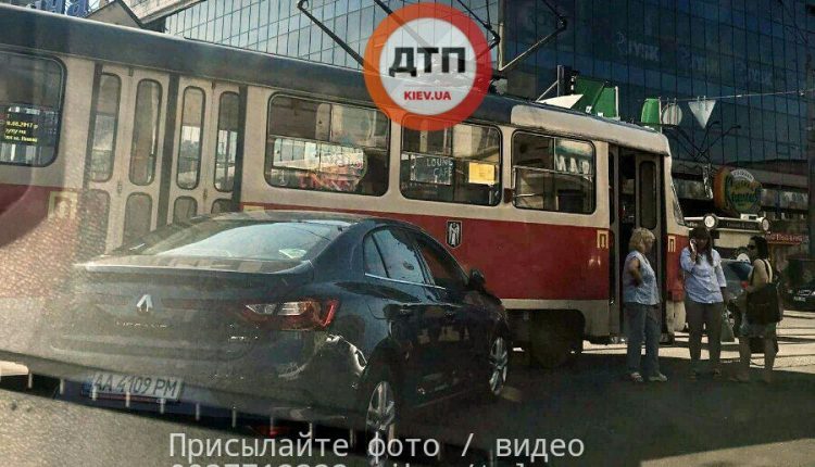 “Депутатское” ДТП в Киеве произошло на “заколдованном” месте