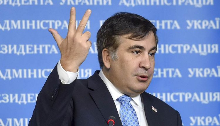 Саакашвили остался без украинского гражданства из-за запроса соратника Ляшко