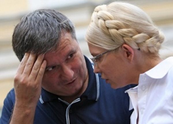 Михаил Подоляк: “Невозможность Авакова и Тимошенко”