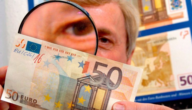 На Закарпатье сбывают фальшивые евро по “выгодному курсу”