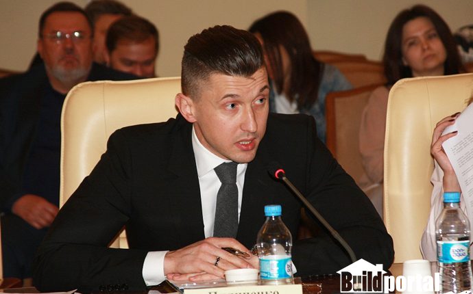 Депутат Киеврады Пилипенко купил рояль за 2 миллиона