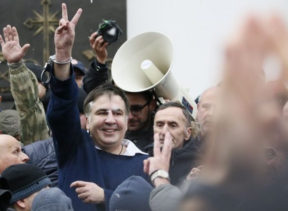 Саакашвили отправит “революцию” на каникулы