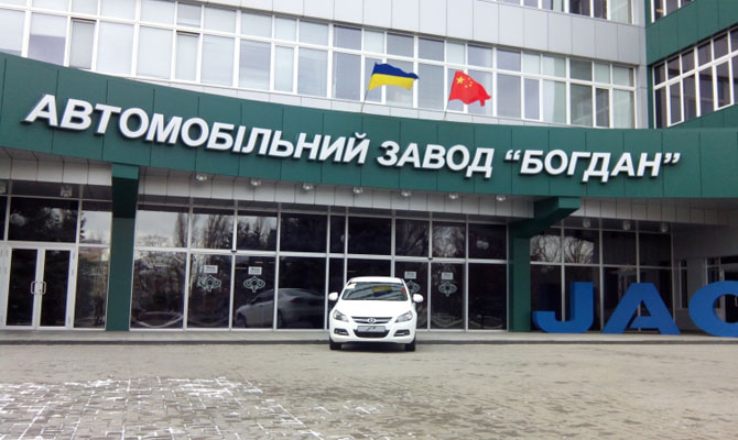 “Богдан Моторс” использует российские двигатели для киевских троллейбусов