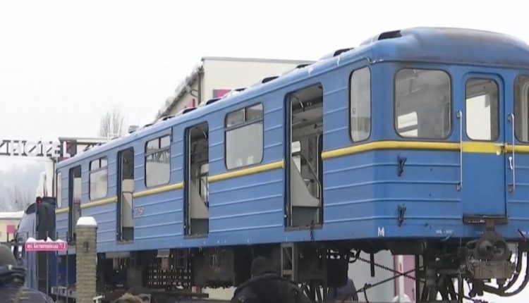 В Киеве соорудят первый в мире хостел в вагонах метро
