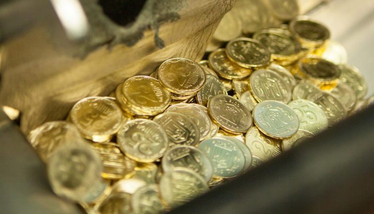 Кабинет министров ввел монетизацию льгот на проезд