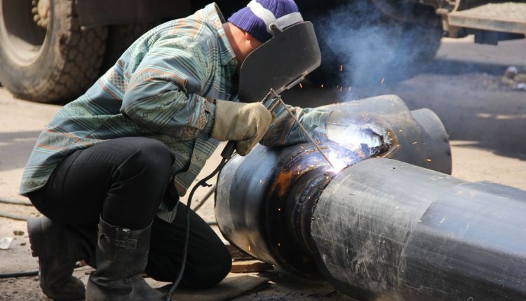 Киев потратит на ремонт теплосетей 4 миллиарда