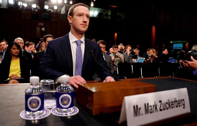 После выступления Цукерберга в Сенате акции Facebook выросли на 4,5%