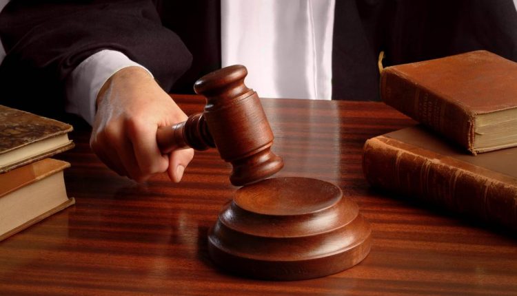 Суд оштрафовал директора госпредприятия на 17 тысяч гривен за взятку в $1,5 тысячи