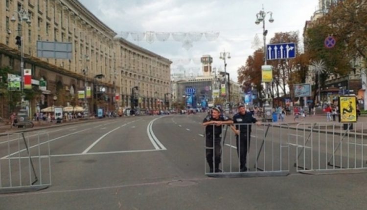 В Киеве до 30 мая перекрыли движение по Хрещатику
