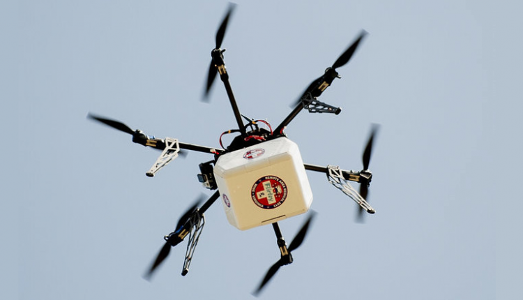 В Китае стартовал сервис доставки еды дронами