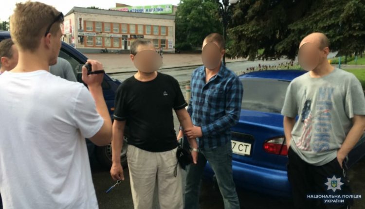 На Киевщине при получении взятки в $7 тысяч задержали депутата