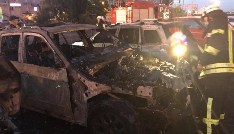 В Киеве ночью сожгли авто помощника нардепа Мосийчука