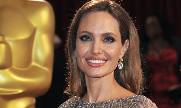 Анджелина Джоли не будет больше усыновлять детей, так как устала от своих