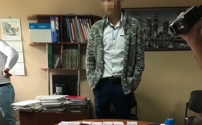 СБУ задержала руководителя управления Госгеокадастра при получении взятки в 6 тысяч