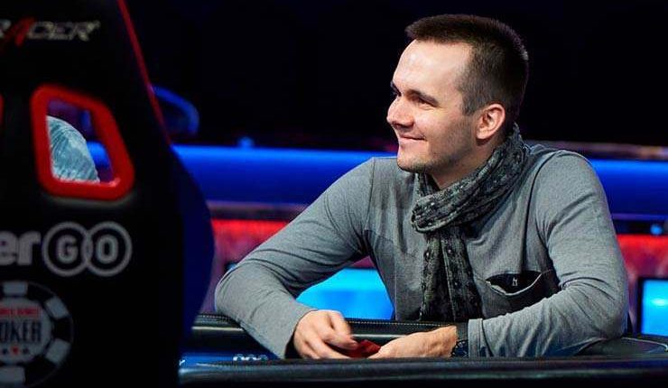 Белорус заплатил миллион долларов за участие в покерном турнире