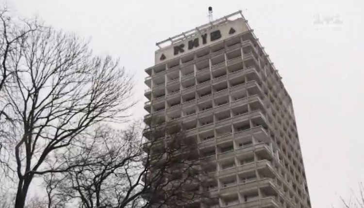 В Киеве депутатская гостиница потратит на шторы 473 тысячи