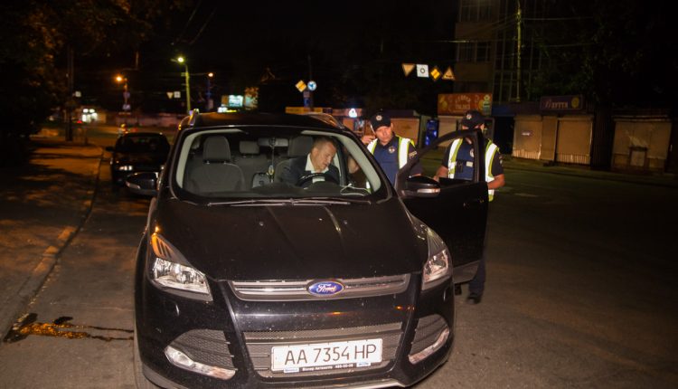Перед тем, как сесть нетрезвым за руль, экс-посол побывал на приеме Порошенко