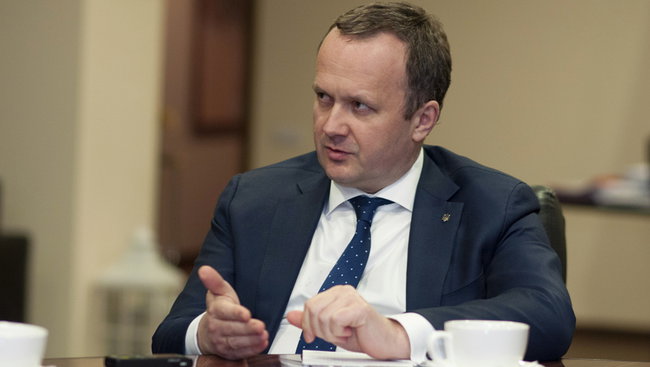 Министр Остап Семерак заработал в июле 47 тысяч гривен