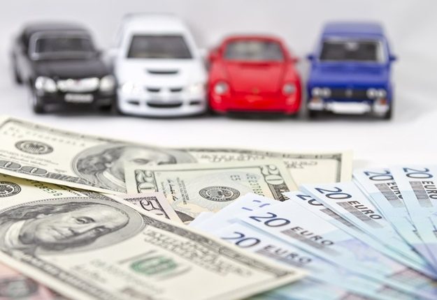 Владельцы элитных авто увеличили выплаты в бюджет в 2,3 раза