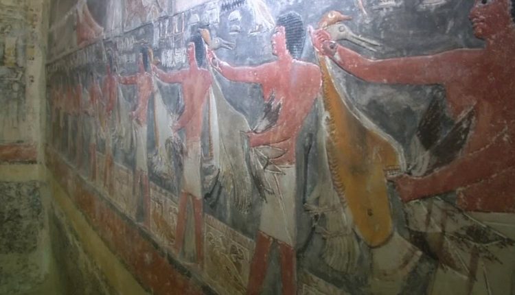 В Египте открыли для туристов 4000-летнюю гробницу