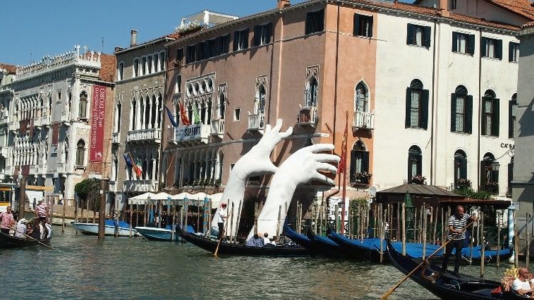 В Венеции для туристов ввели новые ограничения