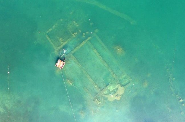 На дне озера в Турции обнаружен Никейский храм III века