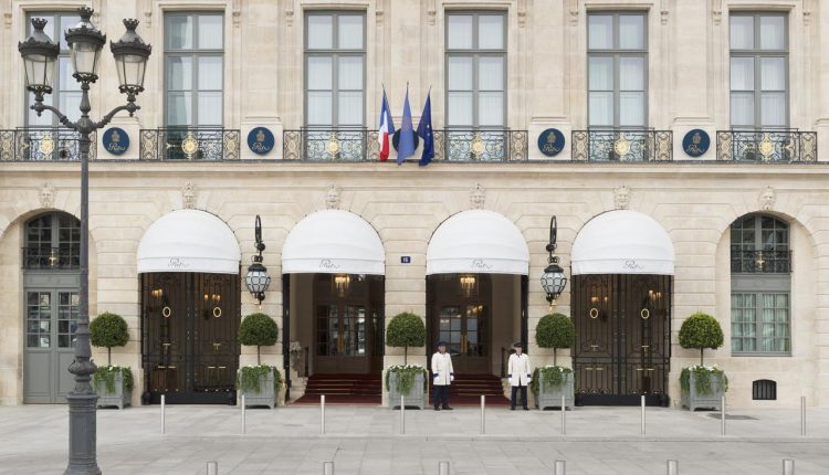 У саудовской принцессы из отеля в Париже украли драгоценностей на €800 тысяч