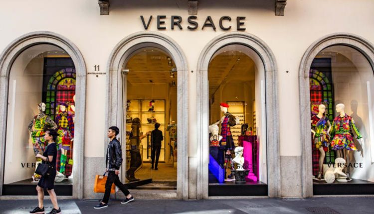 Michael Kors купил Versace за 1,8 млрд евро