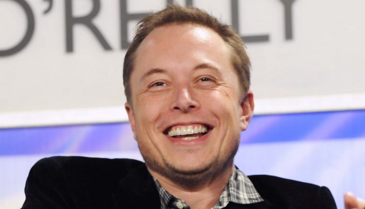 Маск хочет еще прикупить акций Tesla на $20 млн