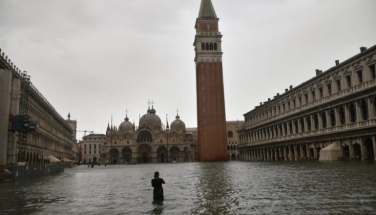 В Венеции под воду ушло 75% территории