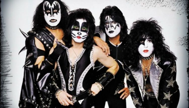 В Киеве даст концерт рок-группа Kiss