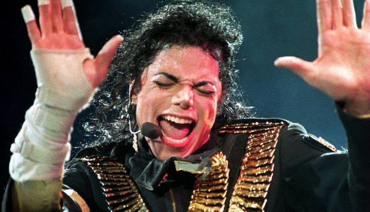 Майкл Джексон за год заработал больше всех других покойников