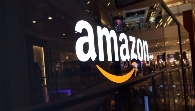 Amazon начнет зарабатывать на продажах iPhone и iPad