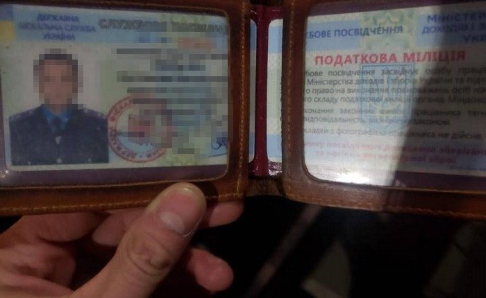 На Киевщине СБУ задержала двух фискалов за вымогательство $3 тысяч