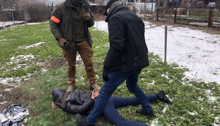 На Киевщине задержали офицера полиции, вымогавшего 110 тысяч гривен
