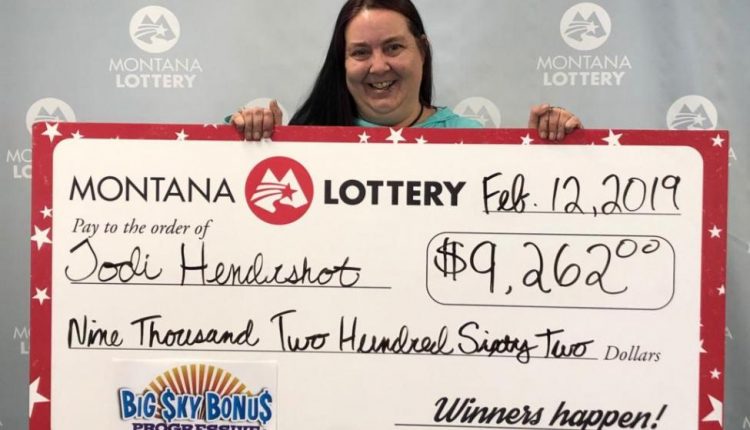 В США женщина сорвала джекпот в лотерею вслед за братом и подругой