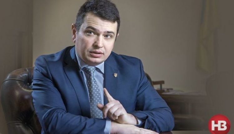 Директор НАБУ Артем Сытник заработал в феврале 177 тысяч гривен