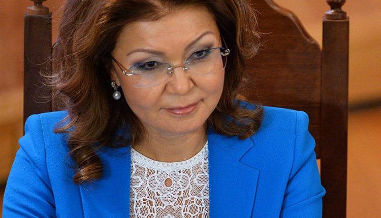 Дочь Назарбаева стала спикером сената Казахстана