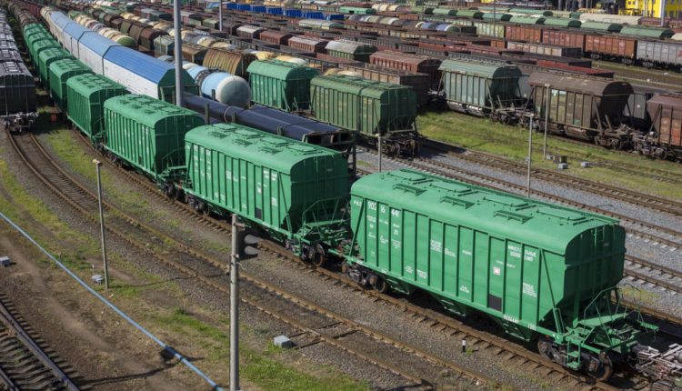 Регуляторная служба согласовала повышение грузовых тарифов “Укрзалізниці” на 14%