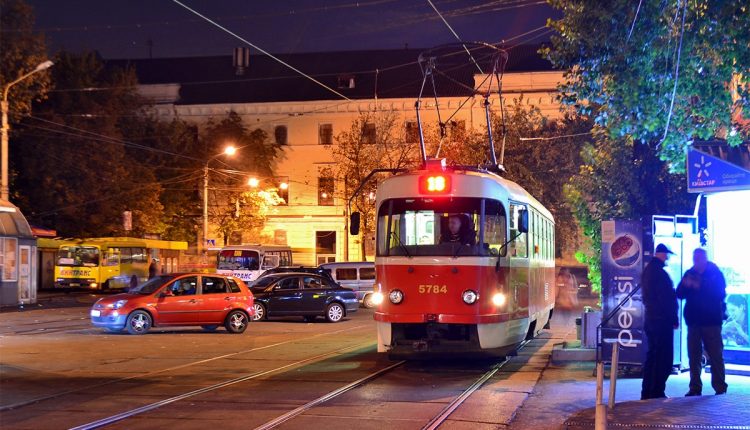 В Киеве потратят 259 млн гривен на ремонт трамвайных путей на Подоле