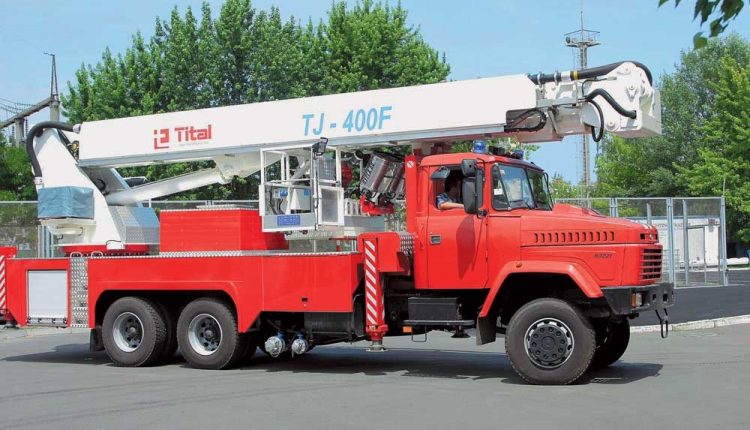 Киевские спасатели закупили пожарные подъемники на 49 млн