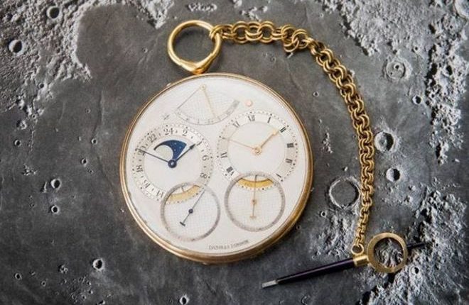 Уникальные часы продали на аукционе за рекордные $4,5 млн