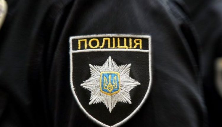 В Киеве полиция задержала избирателя за нападение на нардепа