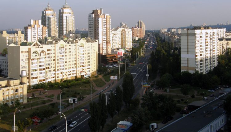 Мошенники завладели землей стоимостью 22 млн по поддельному решению Киевсовета