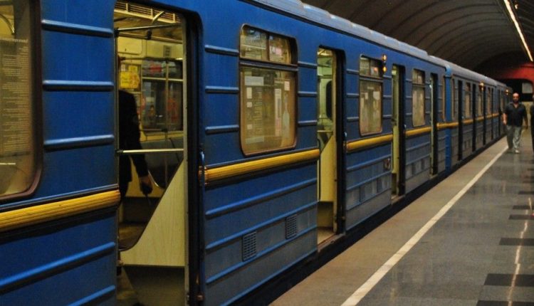 В Киеве планируют за семь лет построить 14 станций метрополитена
