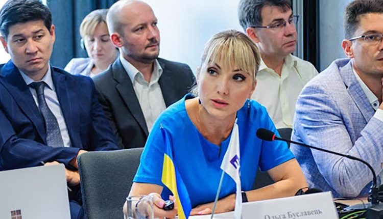 Глава Минэнерго хочет остановить блоки АЭС в пользу “зеленой” энергетики Ахметова – Лещенко