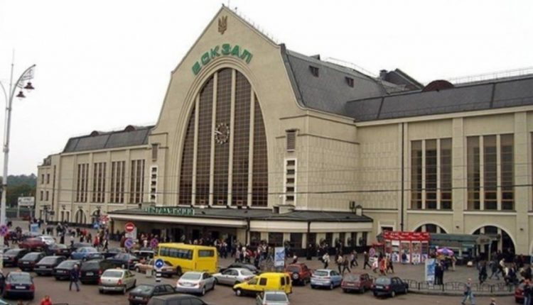 На киевском вокзале установят новые эскалаторы стоимостью 10 млн